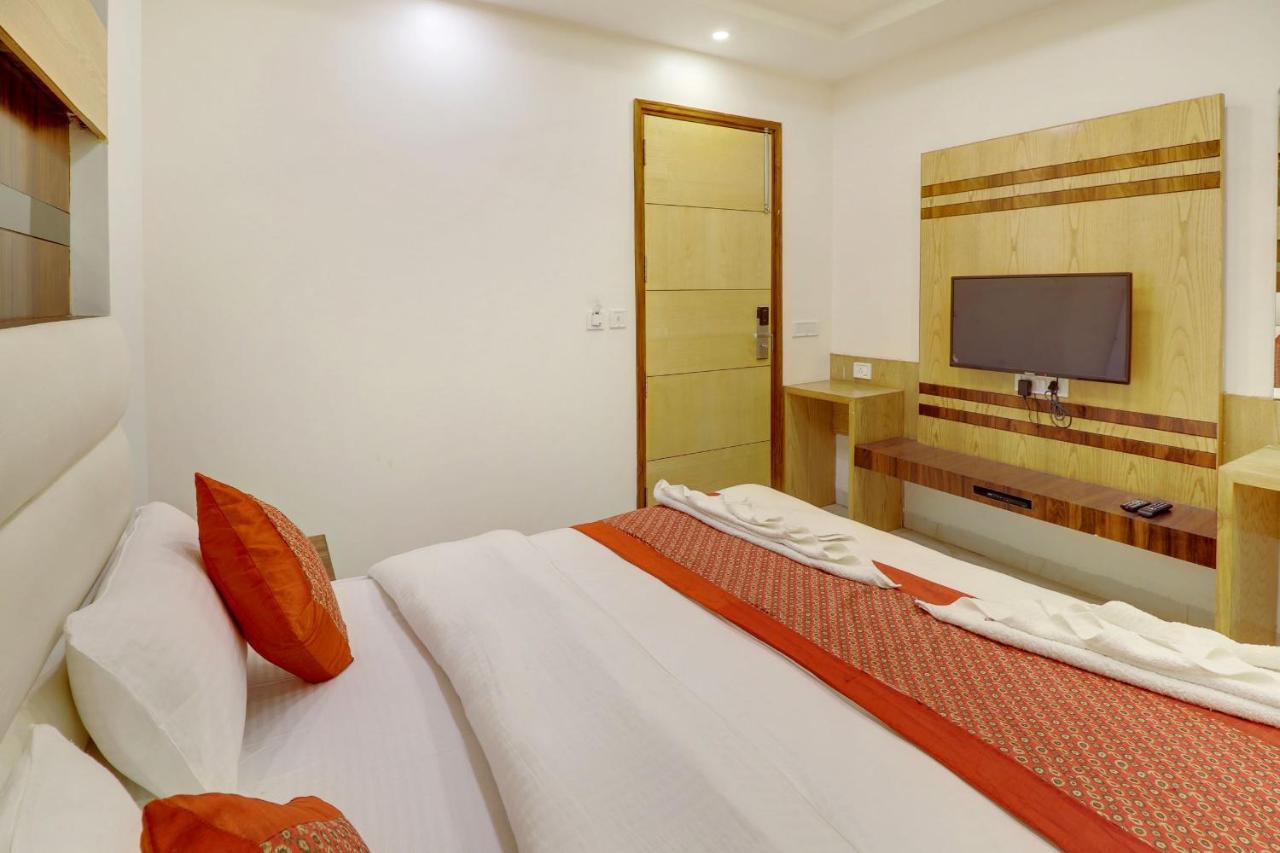 Hotel York Legacy -3 Minutes Walk From New Delhi Railway Station 'The 5 Star Ambience' Newly Built Bagian luar foto