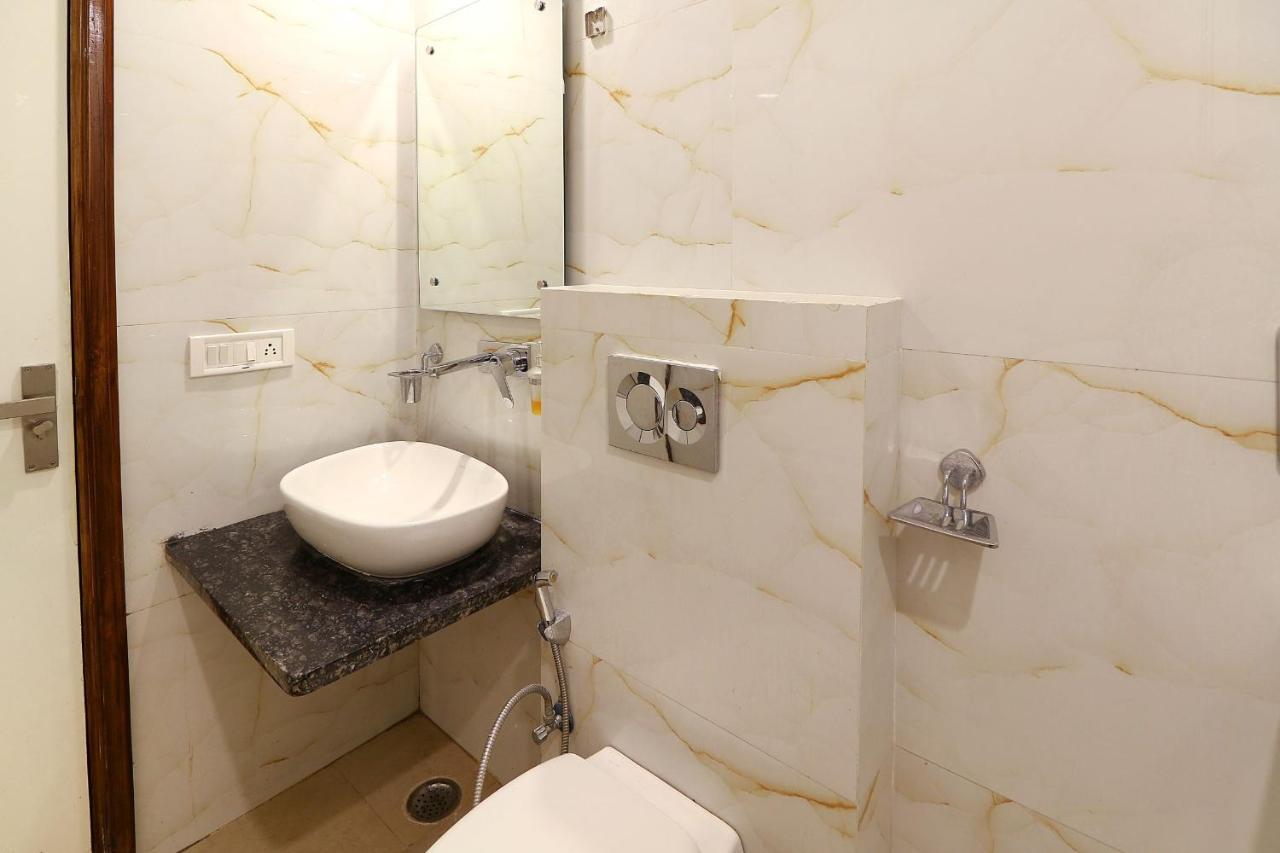 Hotel York Legacy -3 Minutes Walk From New Delhi Railway Station 'The 5 Star Ambience' Newly Built Bagian luar foto